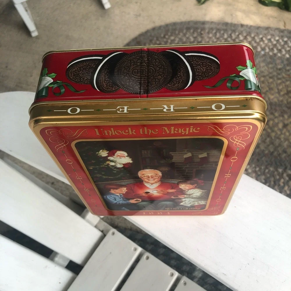 Vintage 1994 Oreo Cookie Christmas Tin